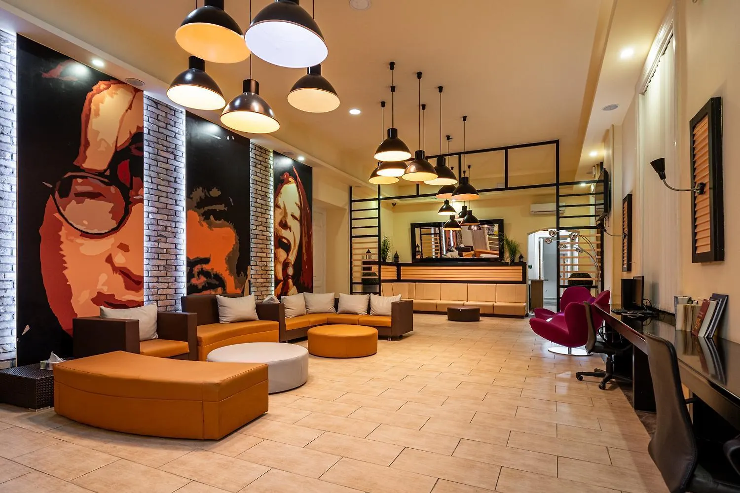 *** Hotel Full Moon Budapest Hongrie